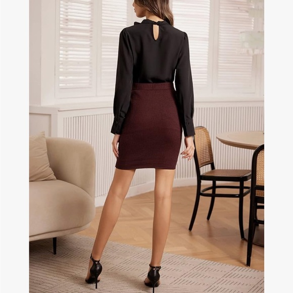 Knitted red wine pencil skirt - Picture 5 of 6